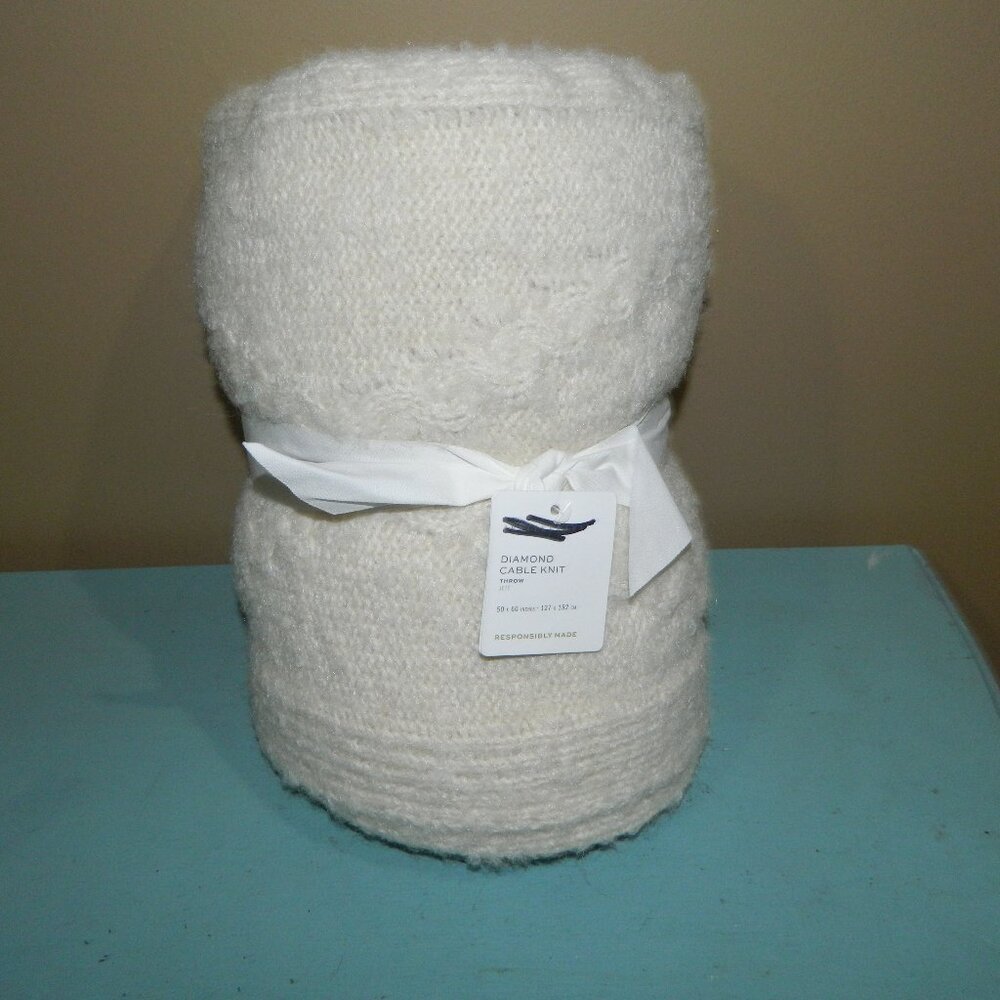 POTTERY BARN DIAMOND CABLE KNIT THROW BLANKET, 50 x 60 ~ HEATHERED OATMEAL